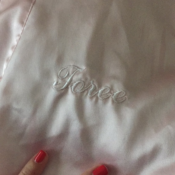 Pink Silk robe (TOREE embroidered on it) - Picture 1 of 2